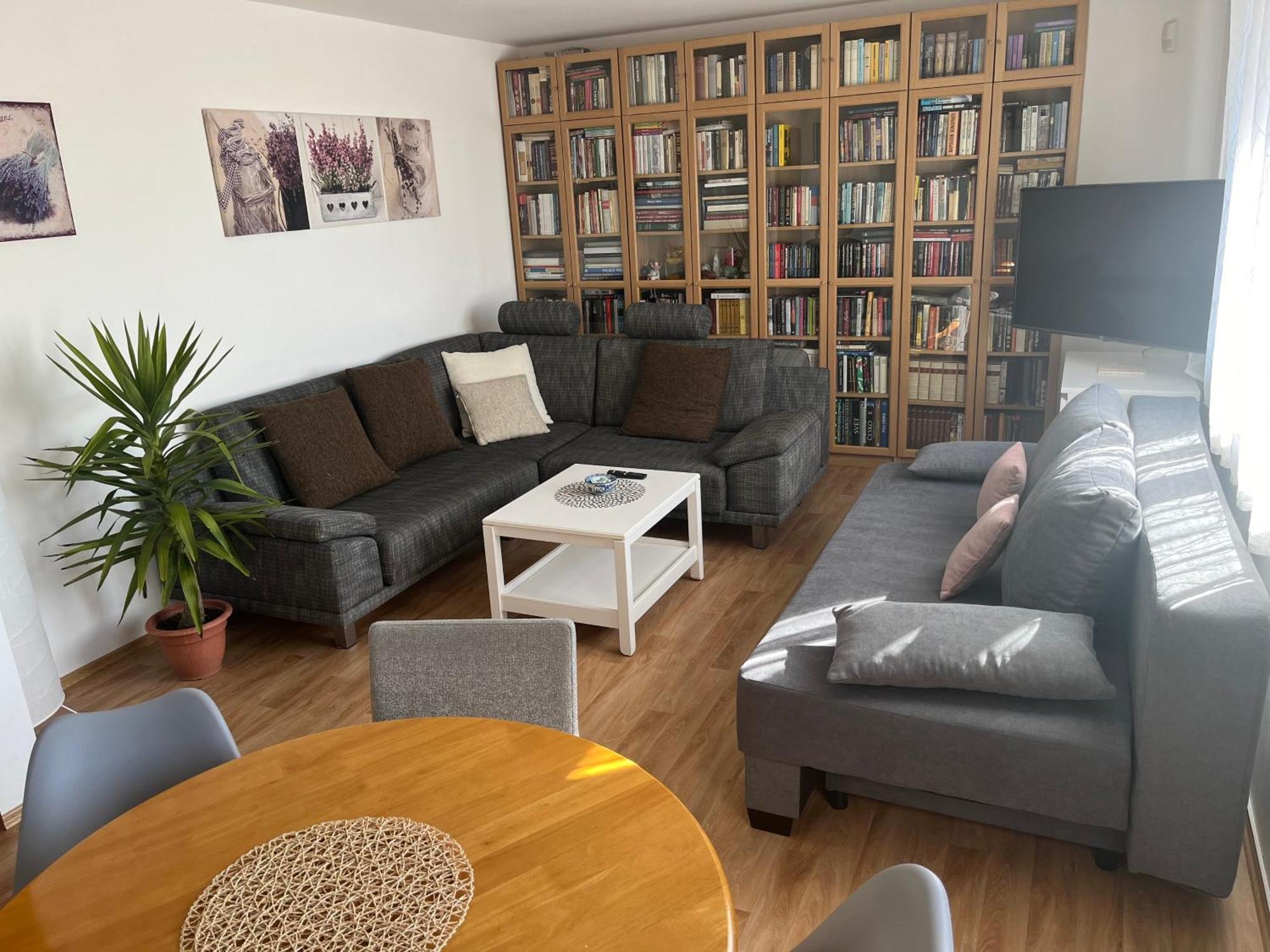 Apartman S Wellness Sluzbami Čerčany Kültér fotó